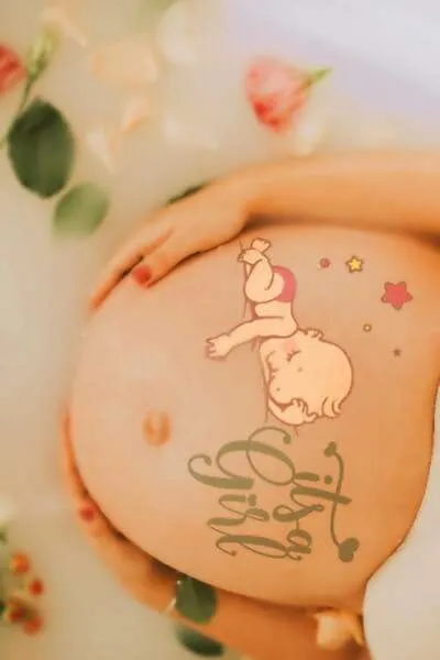 Temporary tattoo idea for a pregnancy belly